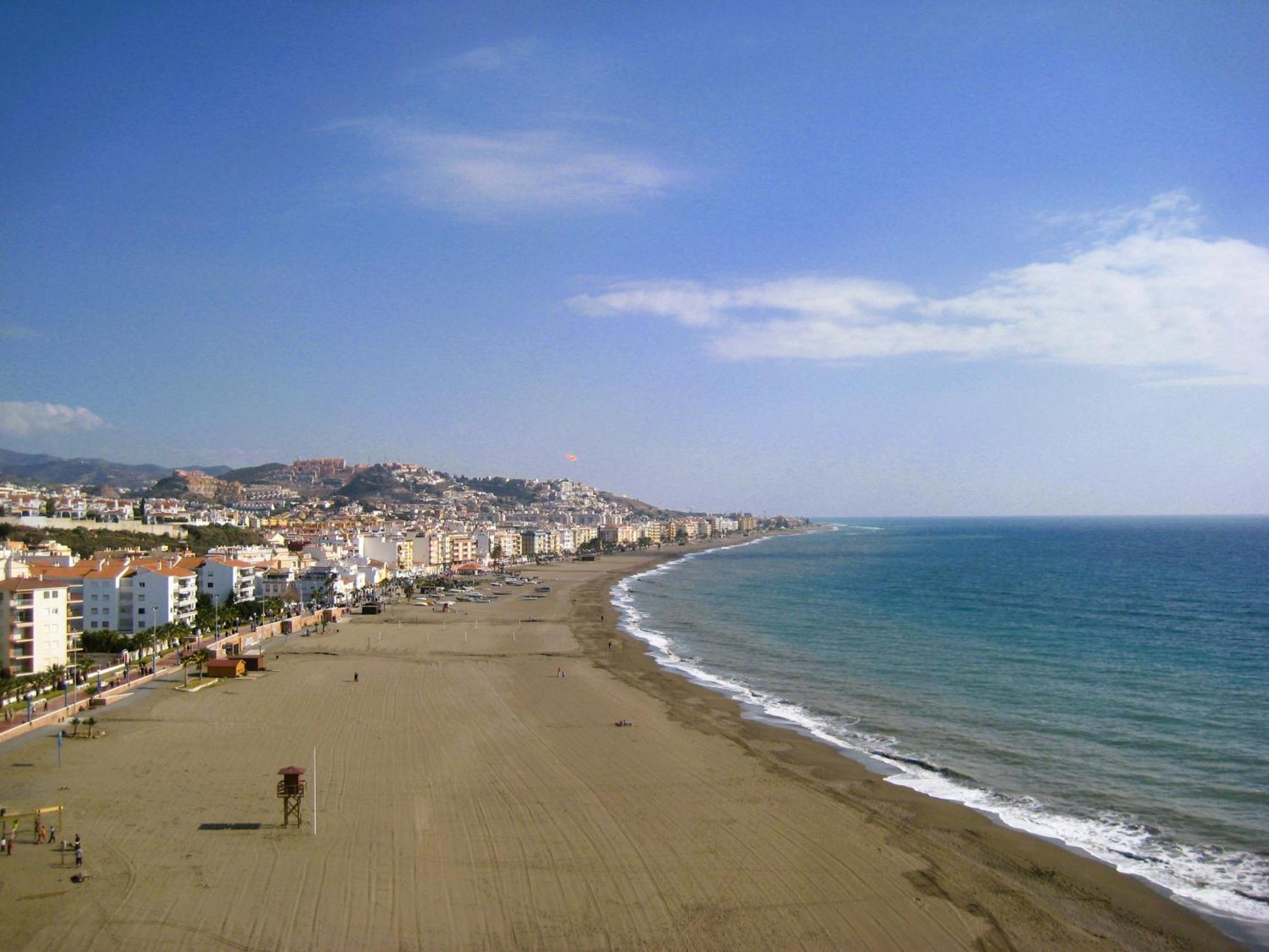 Apartamento Atico Con Solarium A Metros Del Mar En Malaga Rincón de la Victoria Exterior foto